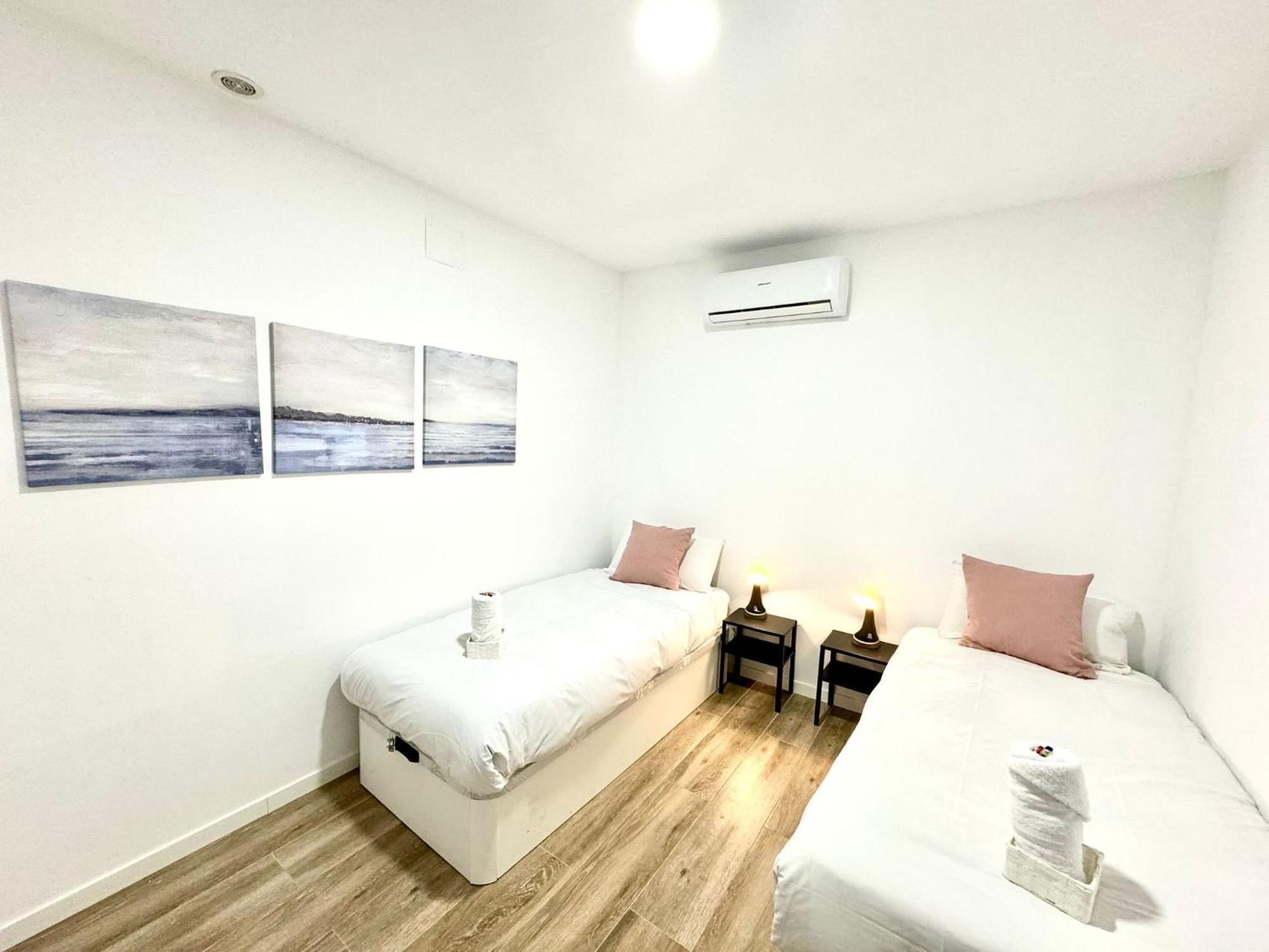 Apartamentos Madrid Connection - Universidad By Oshun Apartments ภายนอก รูปภาพ