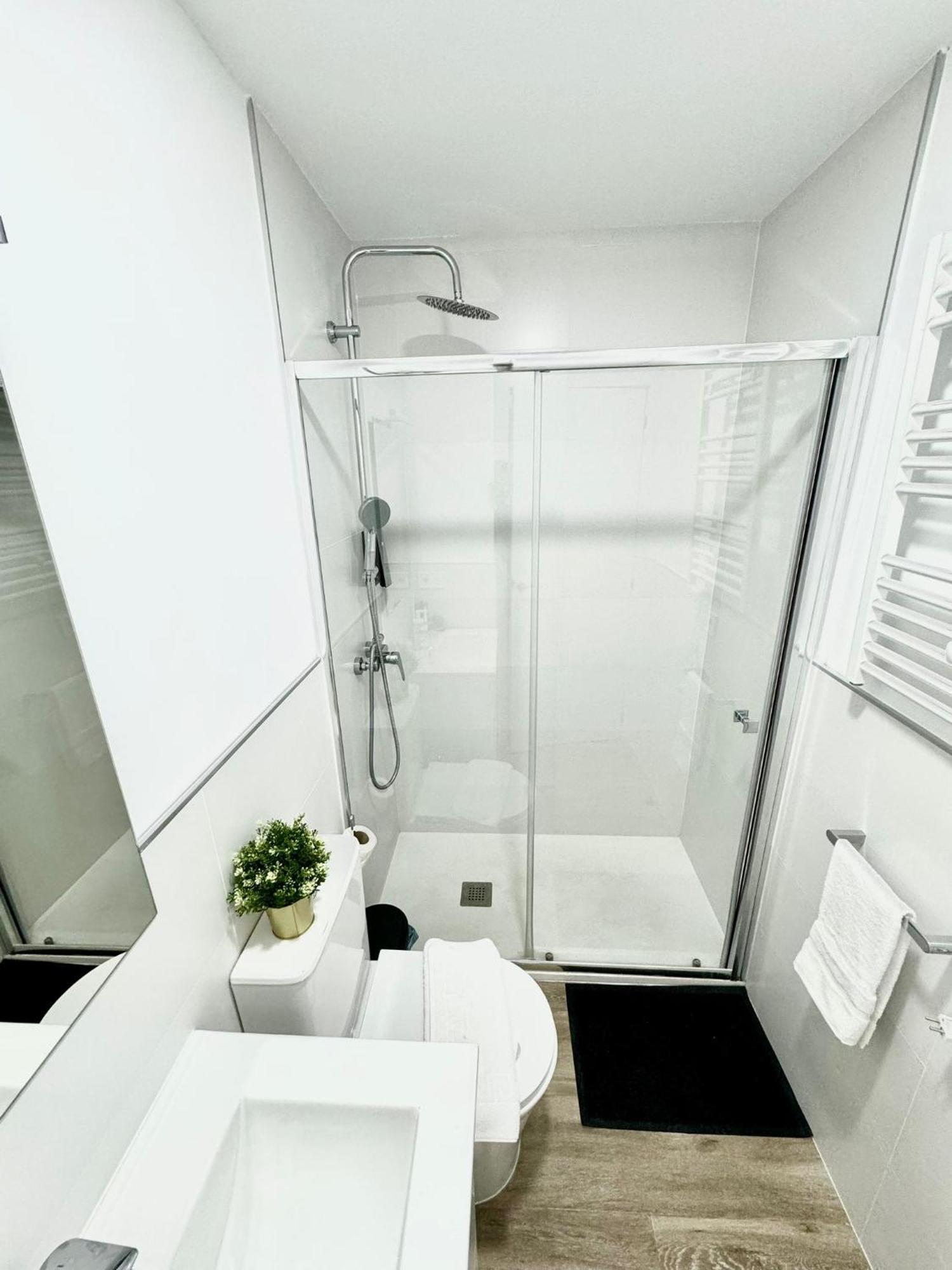 Apartamentos Madrid Connection - Universidad By Oshun Apartments ภายนอก รูปภาพ