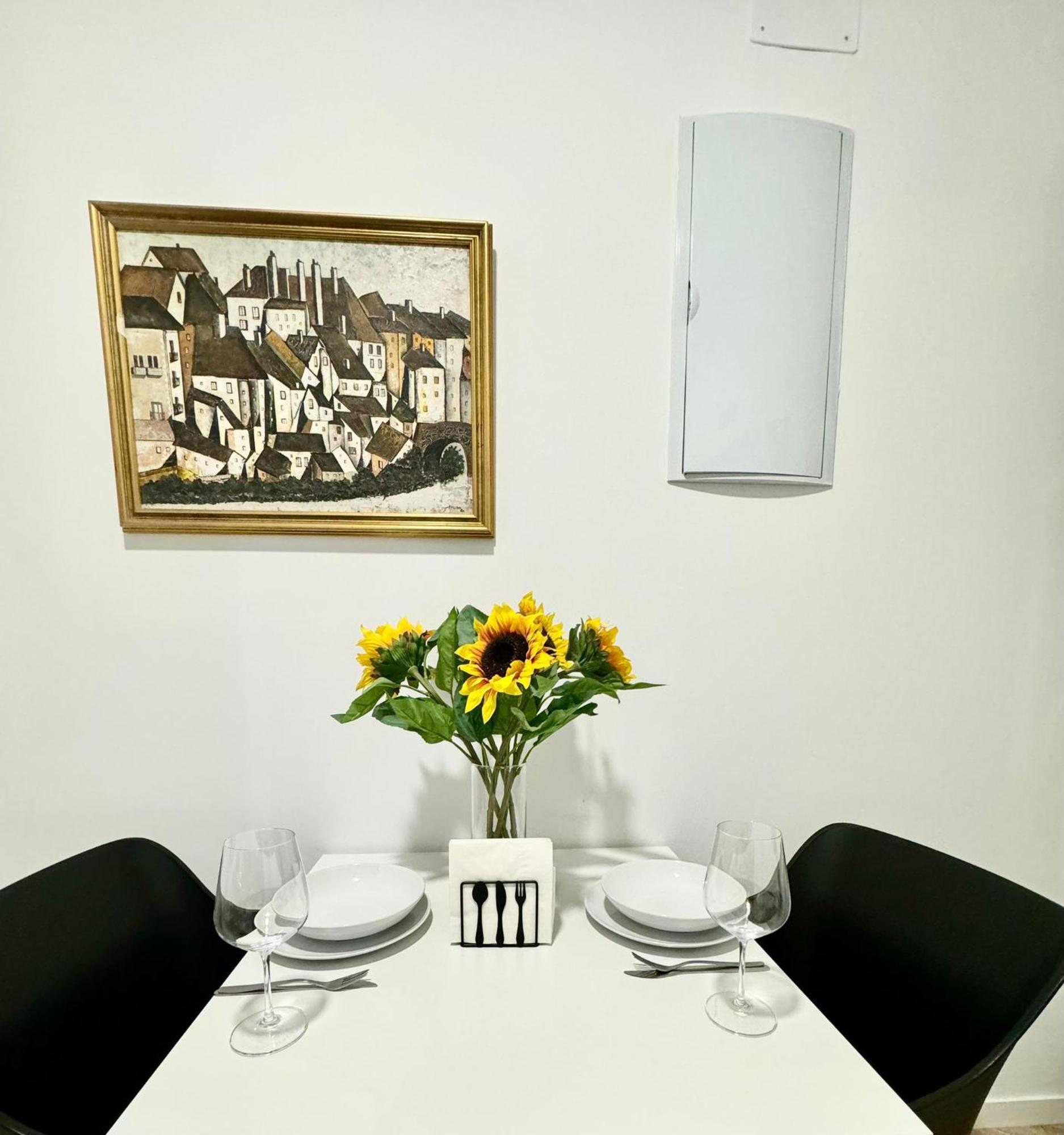 Apartamentos Madrid Connection - Universidad By Oshun Apartments ภายนอก รูปภาพ