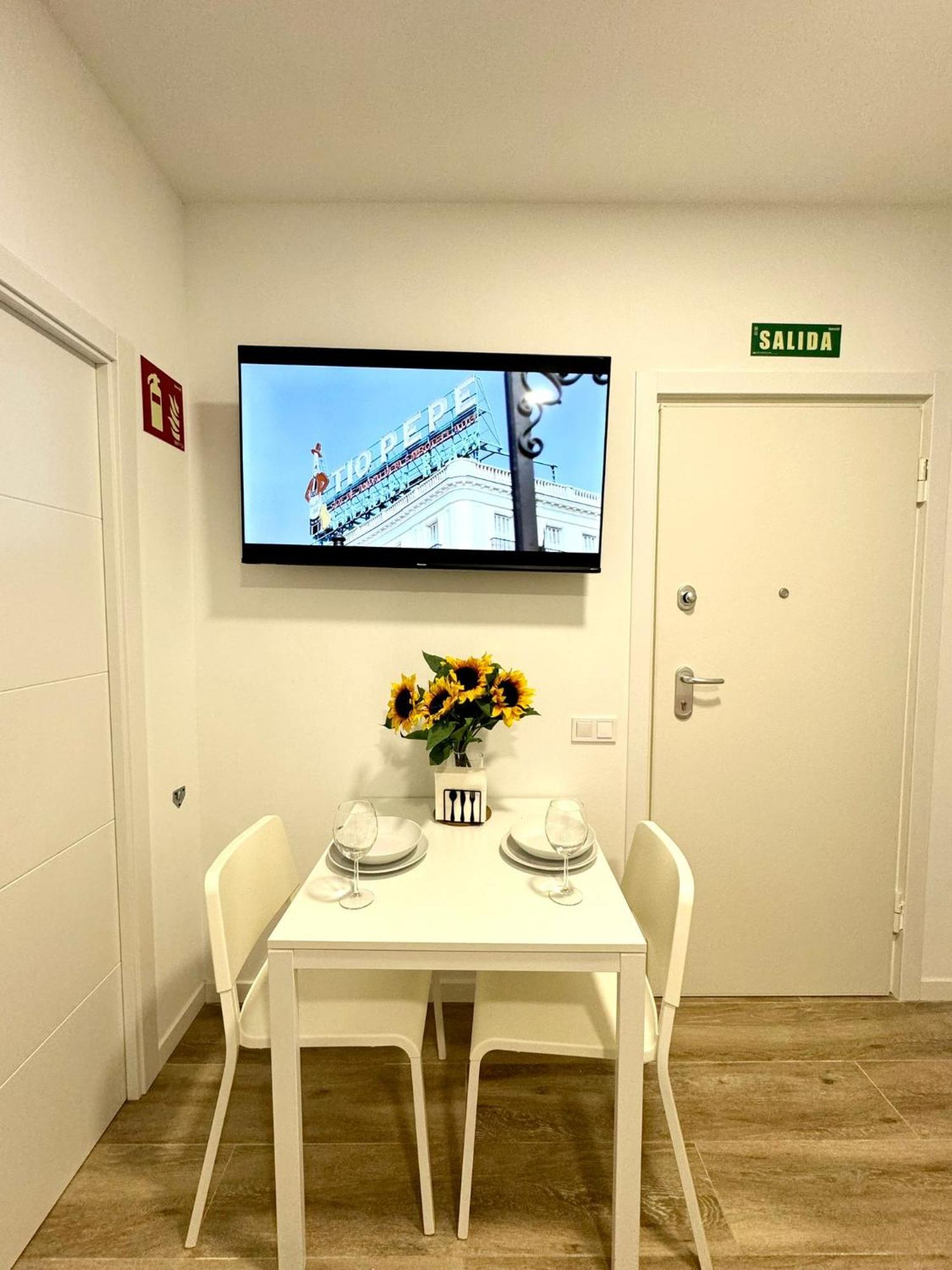 Apartamentos Madrid Connection - Universidad By Oshun Apartments ภายนอก รูปภาพ