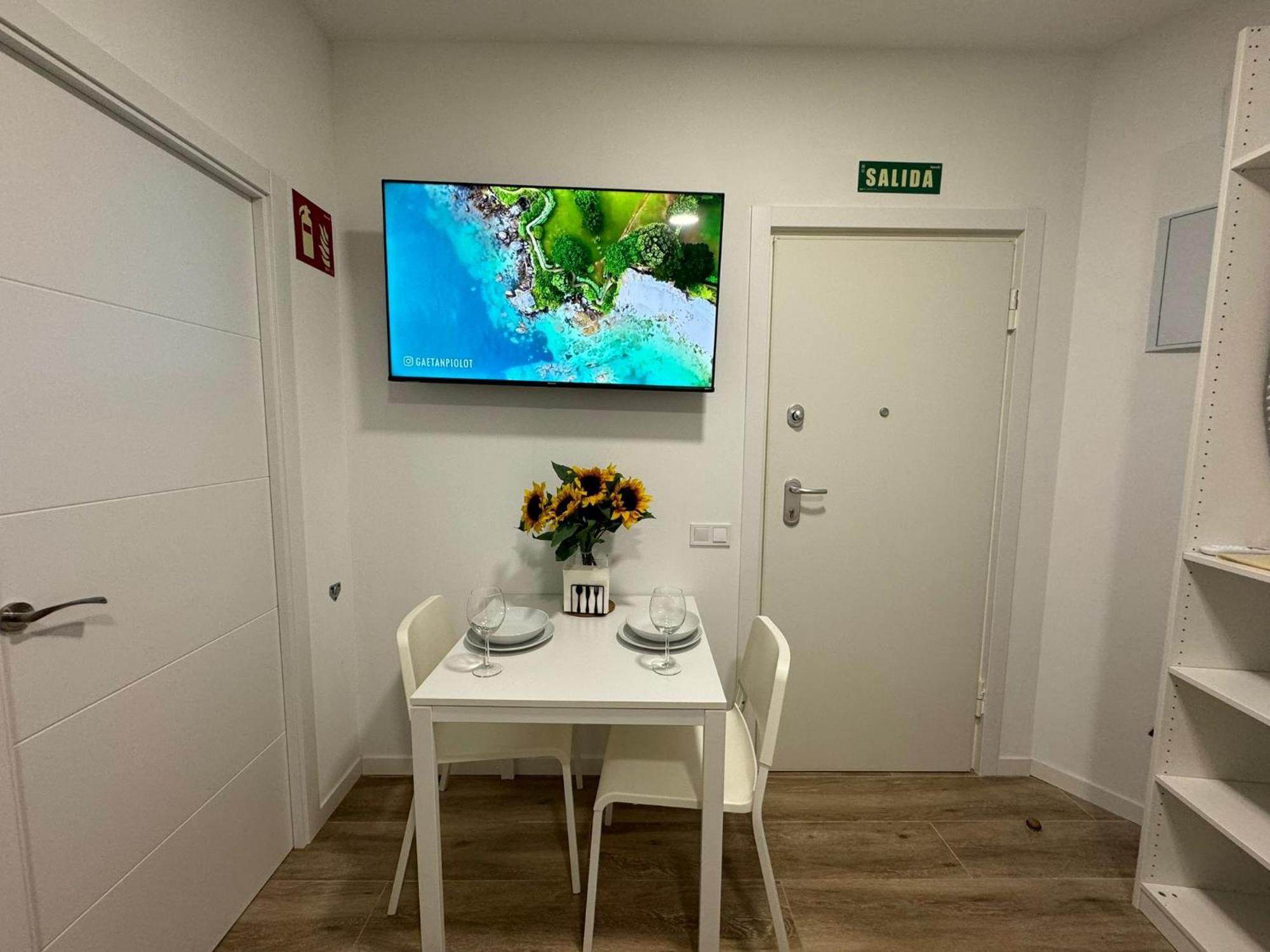 Apartamentos Madrid Connection - Universidad By Oshun Apartments ภายนอก รูปภาพ