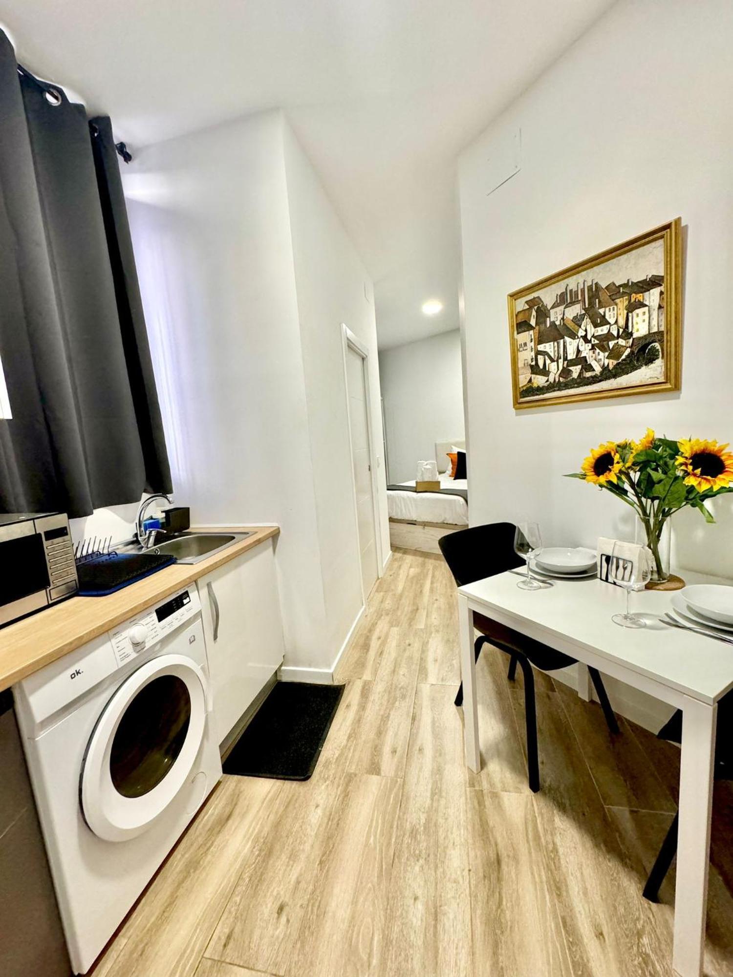 Apartamentos Madrid Connection - Universidad By Oshun Apartments ภายนอก รูปภาพ